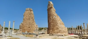 Perge: Mitolojiden Tarihe Uzanan Eşsiz Bir Yolculuk